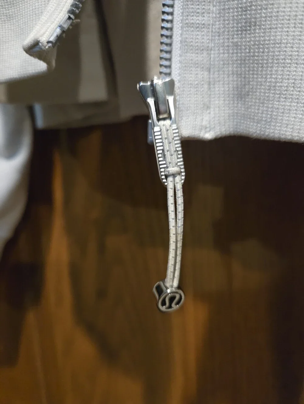 Lululemon athletica, Scuba, Light Cream Zip Hoodie